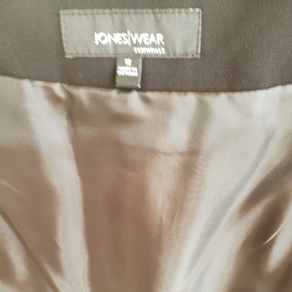 NWOT Jones Wear Black skirt - Picture 9 of 10